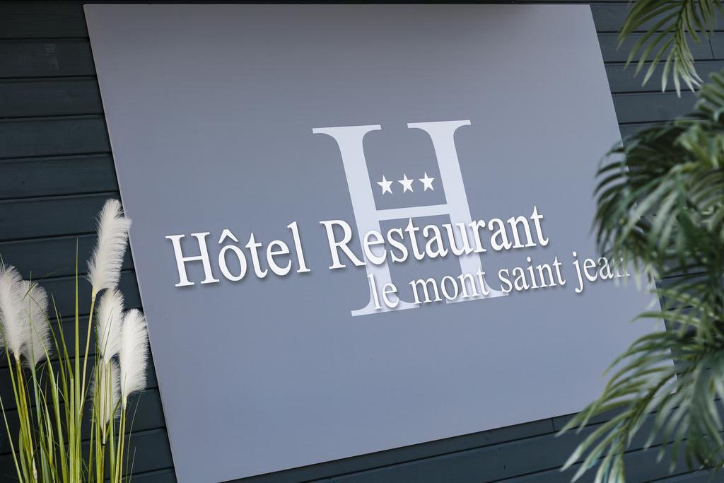 Hotel Le Mont Saint-Jean Les Rousses Exterior foto